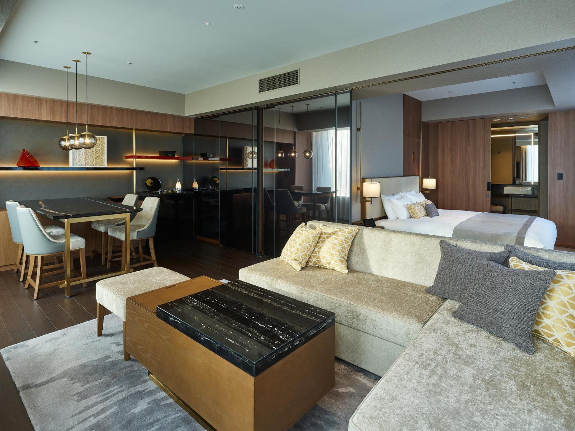 Mitsui Garden Hotel Roppongi Tokyo Premier Екстер'єр фото A suite at the hotel