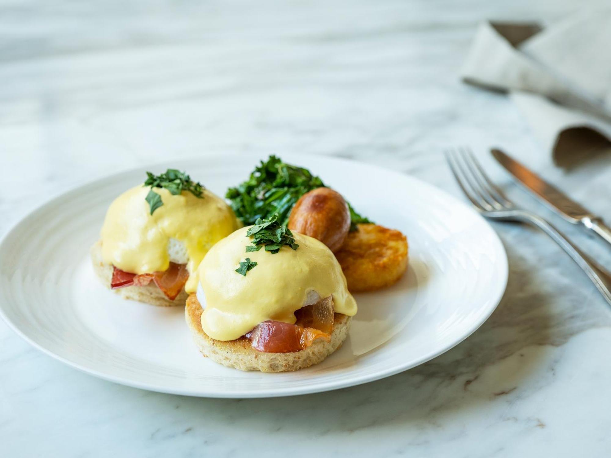 Mitsui Garden Hotel Roppongi Tokyo Premier Екстер'єр фото Eggs Benedict